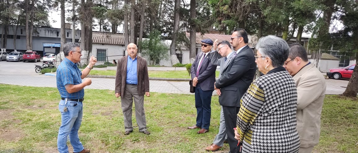 Visita de Cónsul de México al proyecto de Laboratorios de CYT