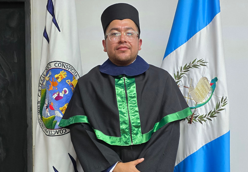 Graduación Víctor González