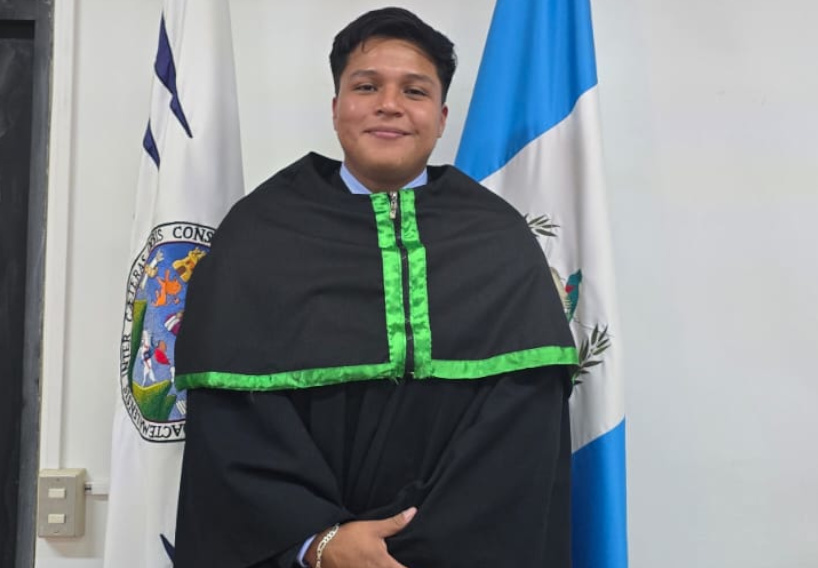 Graduación Diego Mazariegos