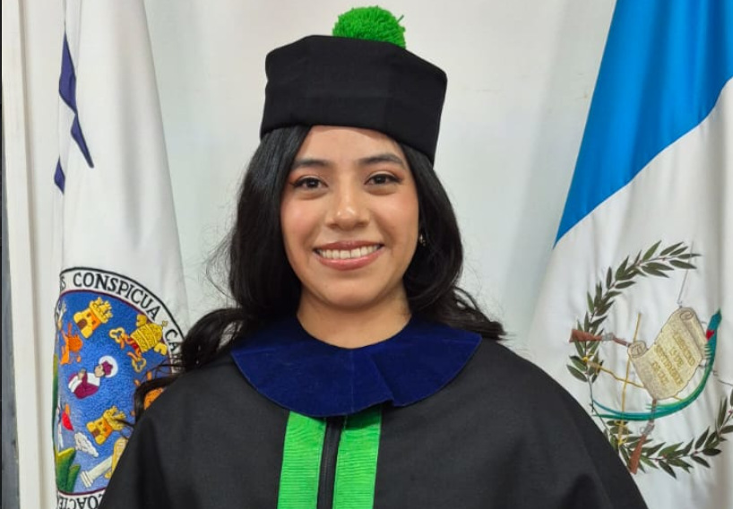 Graduación Linda López